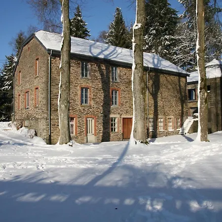 Semesterbostad Vintage Farmhouse With Garden, Roofed Terrace *