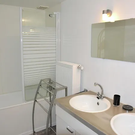 Vintage Farmhouse With Garden, Roofed Terrace Semesterbostad Gouvy